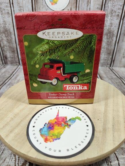 2000 Hallmark Keepsake Ornament Red Tonka Dump Truck NIB - Picture 2 of 8